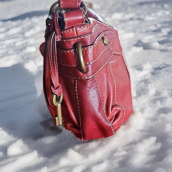 Fossil Red Leather Purse Cognac Fabric Lining Key Fob 8-9 Inch Drop 3 Pockets - Picture 7 of 16